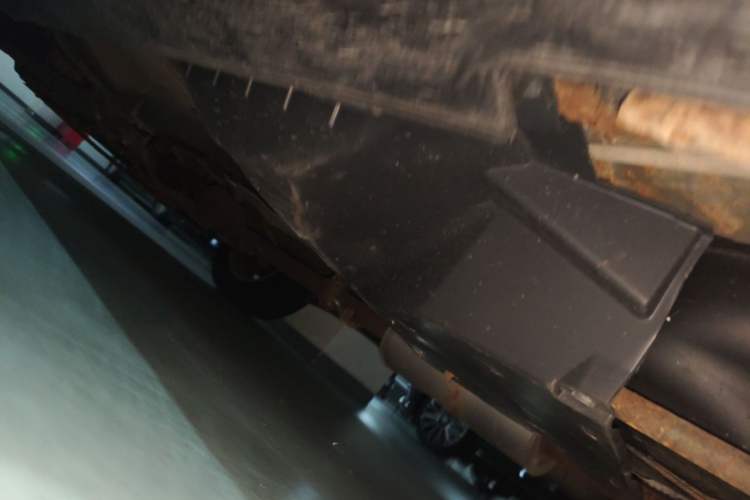 Used Haval H6 2012 2.4L Automatic Two-Wheel Drive Prestige Version Chassis Rear Left
