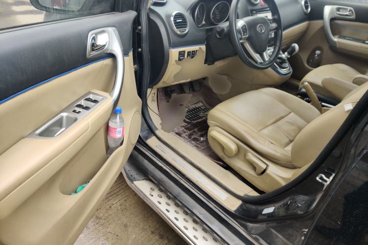 Used Haval H6 2012 1.5T Manual Two-Wheel Drive Prestige Version Driver Seat