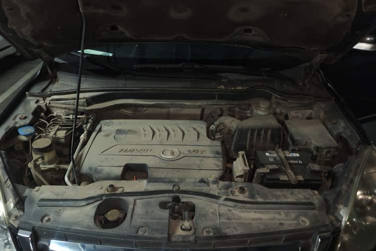 Used Haval H6 2012 1.5T Manual Two-Wheel Drive Elite Model Engine Bay