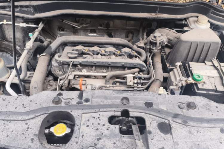 Used Haval H6 2012 1.5T Manual Two-Wheel Drive Elite Model Engine Bay