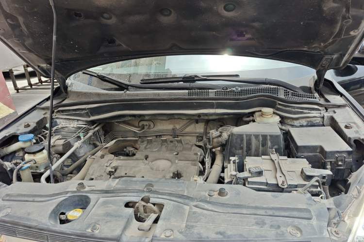 Used Haval H6 2012 1.5T Manual Two-Wheel Drive Prestige Version Engine Bay