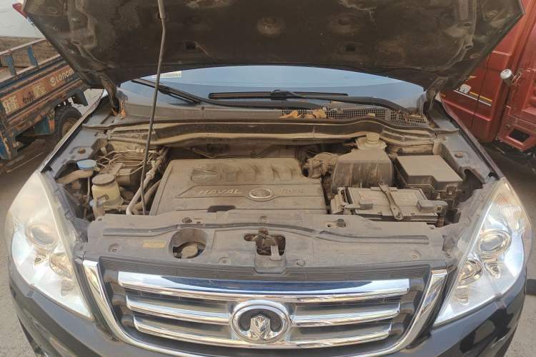 Used Haval H6 2012 1.5T Manual Two-Wheel Drive Elite Model Engine Bay