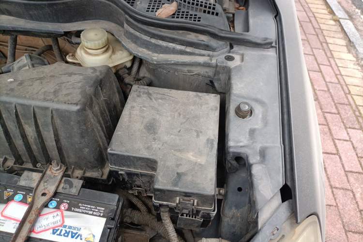 Used Haval H6 2012 1.5T Manual Two-Wheel Drive Elite Model Engine Bay Left