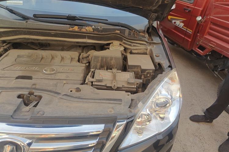 Used Haval H6 2012 1.5T Manual Two-Wheel Drive Elite Model Engine Bay Left