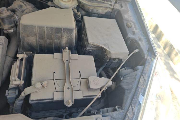 Used Haval H6 2012 1.5T Manual Two-Wheel Drive Prestige Version Engine Bay Left