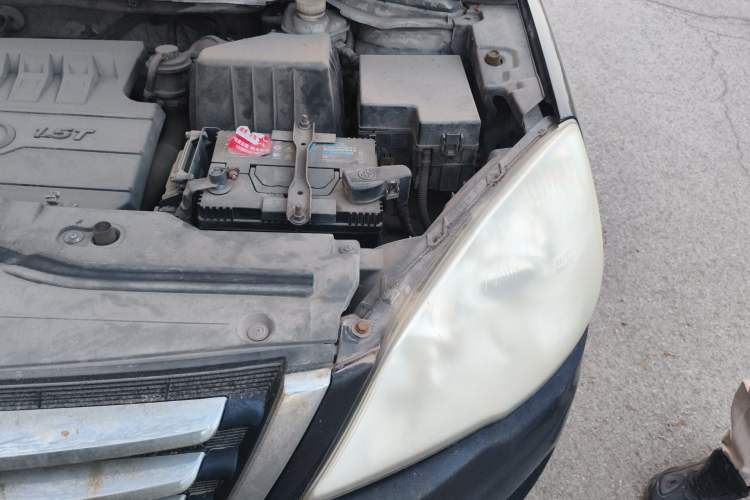 Used Haval H6 2012 1.5T Manual Two-Wheel Drive Elite Model Engine Bay Left