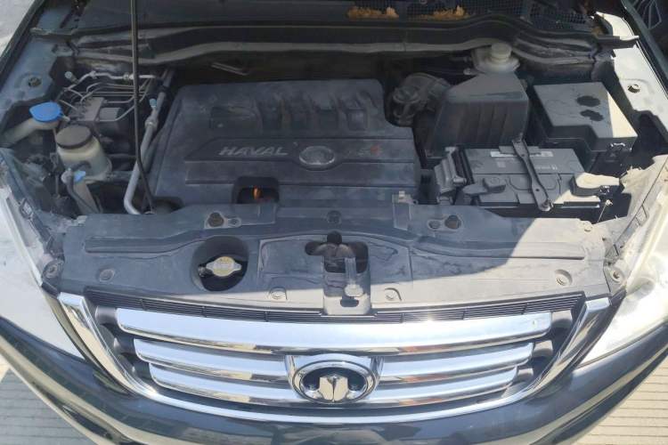 Used Haval H6 2012 1.5T Manual Two-Wheel Drive Elite Model Engine Bay
