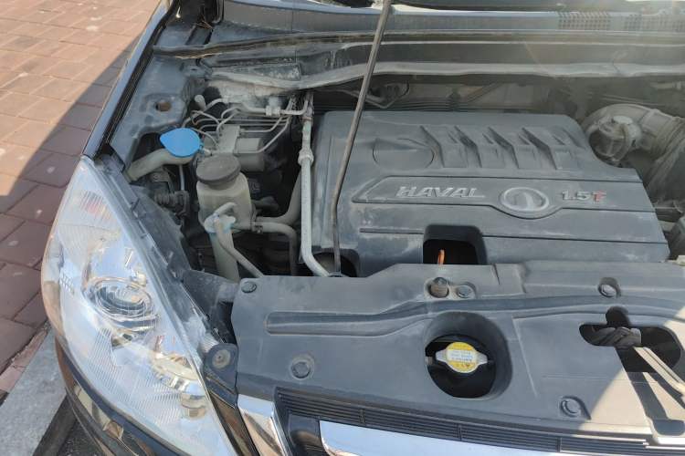 Used Haval H6 2012 1.5T Manual Two-Wheel Drive Urban Version Engine Bay Right