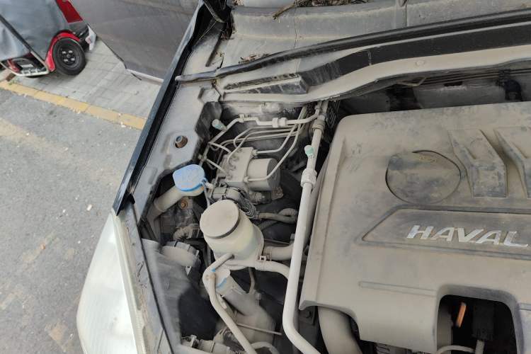 Used Haval H6 2012 1.5T Manual Two-Wheel Drive Elite Model Engine Bay Right