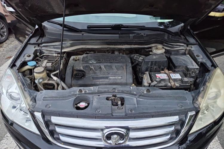 Used Haval H6 2012 2.4L Automatic Two-Wheel Drive Elite Version Engine Bay