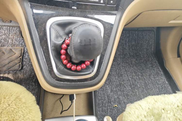 Used Haval H6 2012 1.5T Manual Two-Wheel Drive Elite Model Gear Lever