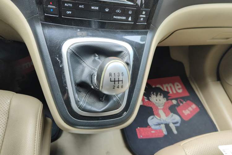 Used Haval H6 2012 1.5T Manual Two-Wheel Drive Elite Model Gear Lever