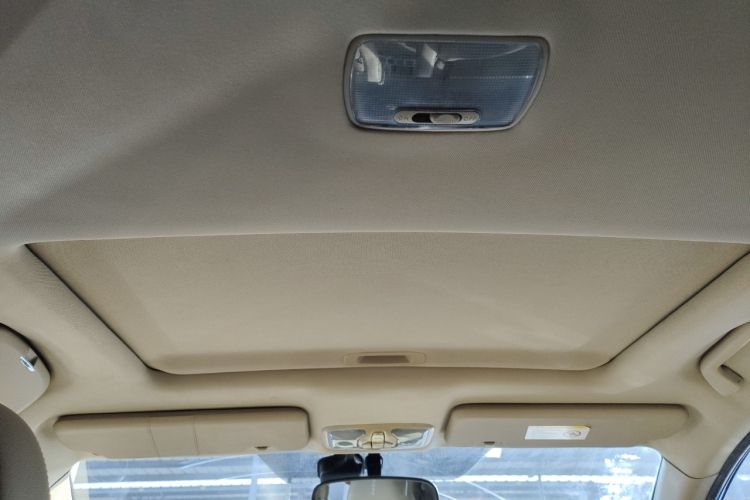 Used Haval H6 2012 1.5T Manual Two-Wheel Drive Prestige Version Headliner