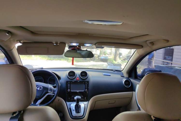 Used Haval H6 2012 2.4L Automatic Two-Wheel Drive Prestige Version Headliner