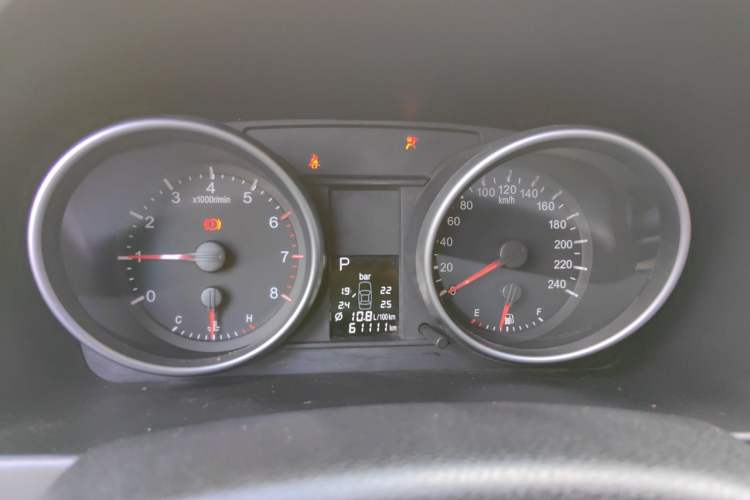 Used Haval H6 2012 2.4L Automatic Two-Wheel Drive Prestige Version Instrument Cluster