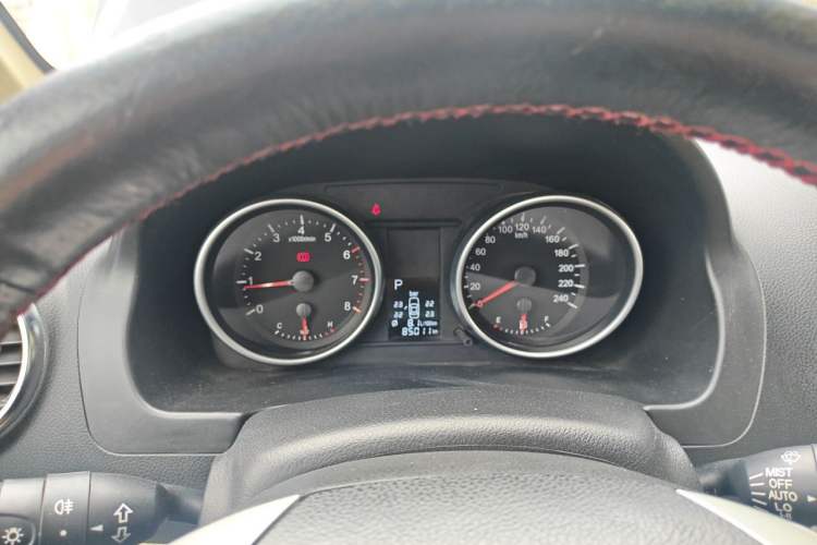 Used Haval H6 2012 2.4L Automatic Two-Wheel Drive Elite Version Instrument Cluster