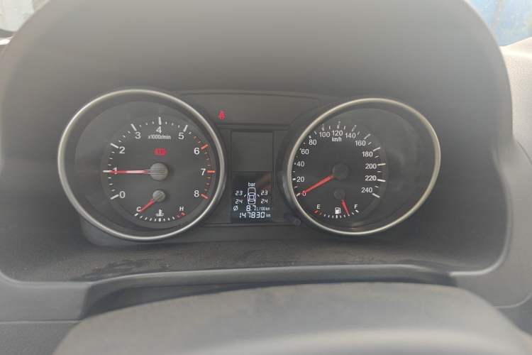 Used Haval H6 2012 1.5T Manual Two-Wheel Drive Prestige Version Instrument Cluster