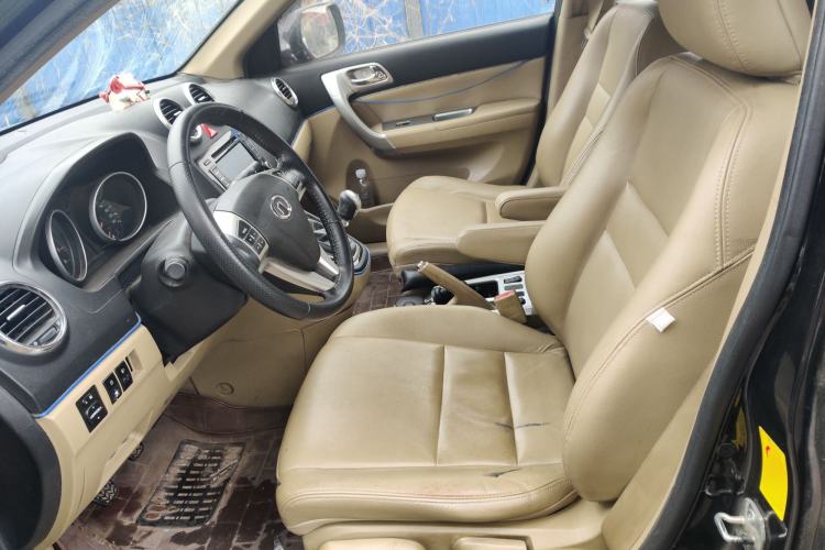 Used Haval H6 2012 1.5T Manual Two-Wheel Drive Prestige Version Left Front Seat