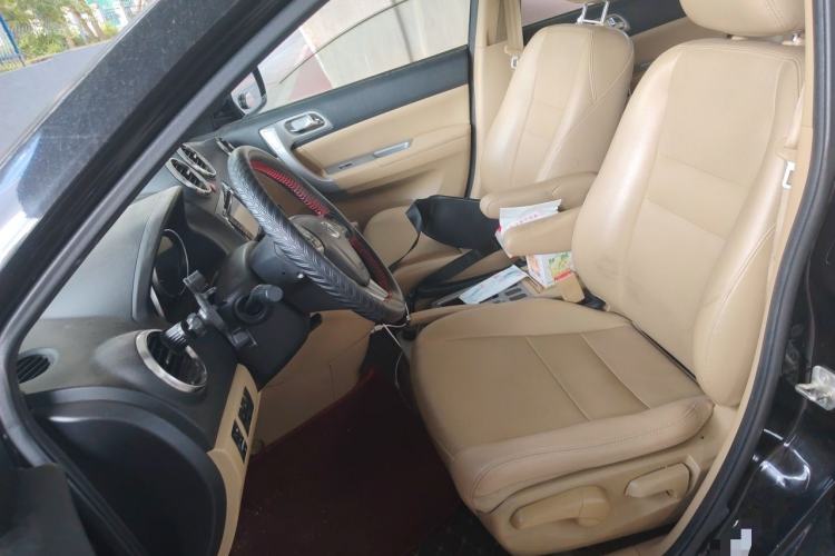 Used Haval H6 2012 2.4L Automatic Two-Wheel Drive Elite Version Left Front Seat