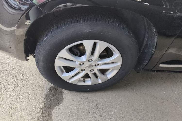 Used Haval H6 2012 1.5T Manual Two-Wheel Drive Prestige Version Left Front Wheel Hub