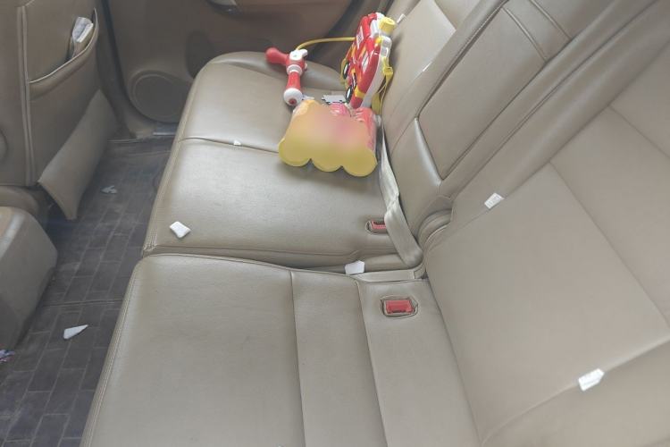 Used Haval H6 2012 1.5T Manual Two-Wheel Drive Prestige Version Left Rear Seat