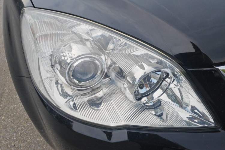 Used Haval H6 2012 1.5T Manual Two-Wheel Drive Elite Model Right Front Headlight