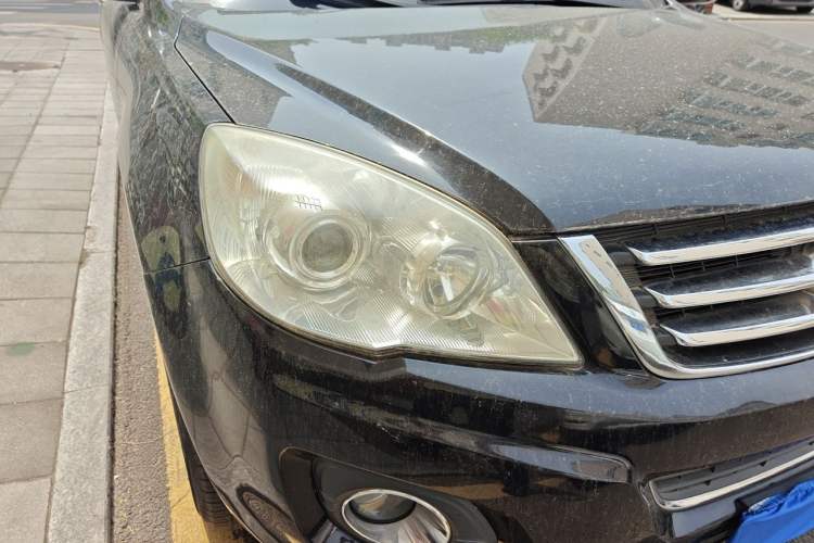 Used Haval H6 2012 1.5T Manual Two-Wheel Drive Prestige Version Right Front Headlight