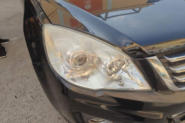 Used Haval H6 2012 1.5T Manual Two-Wheel Drive Elite Model Right Front Headlight