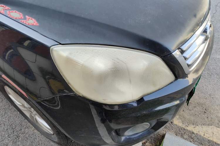 Used Haval H6 2012 2.4L Automatic Two-Wheel Drive Prestige Version Right Front Headlight