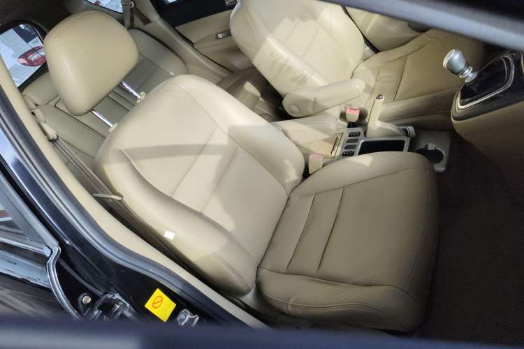 Used Haval H6 2012 1.5T Manual Two-Wheel Drive Prestige Version Right Front Seat