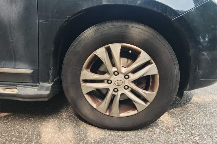 Used Haval H6 2012 Green Silence 2.0T Manual 4x4 Elite Model Right Front Wheel Hub