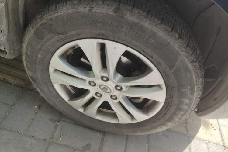 Used Haval H6 2012 1.5T Manual Two-Wheel Drive Prestige Version Right Front Wheel Hub
