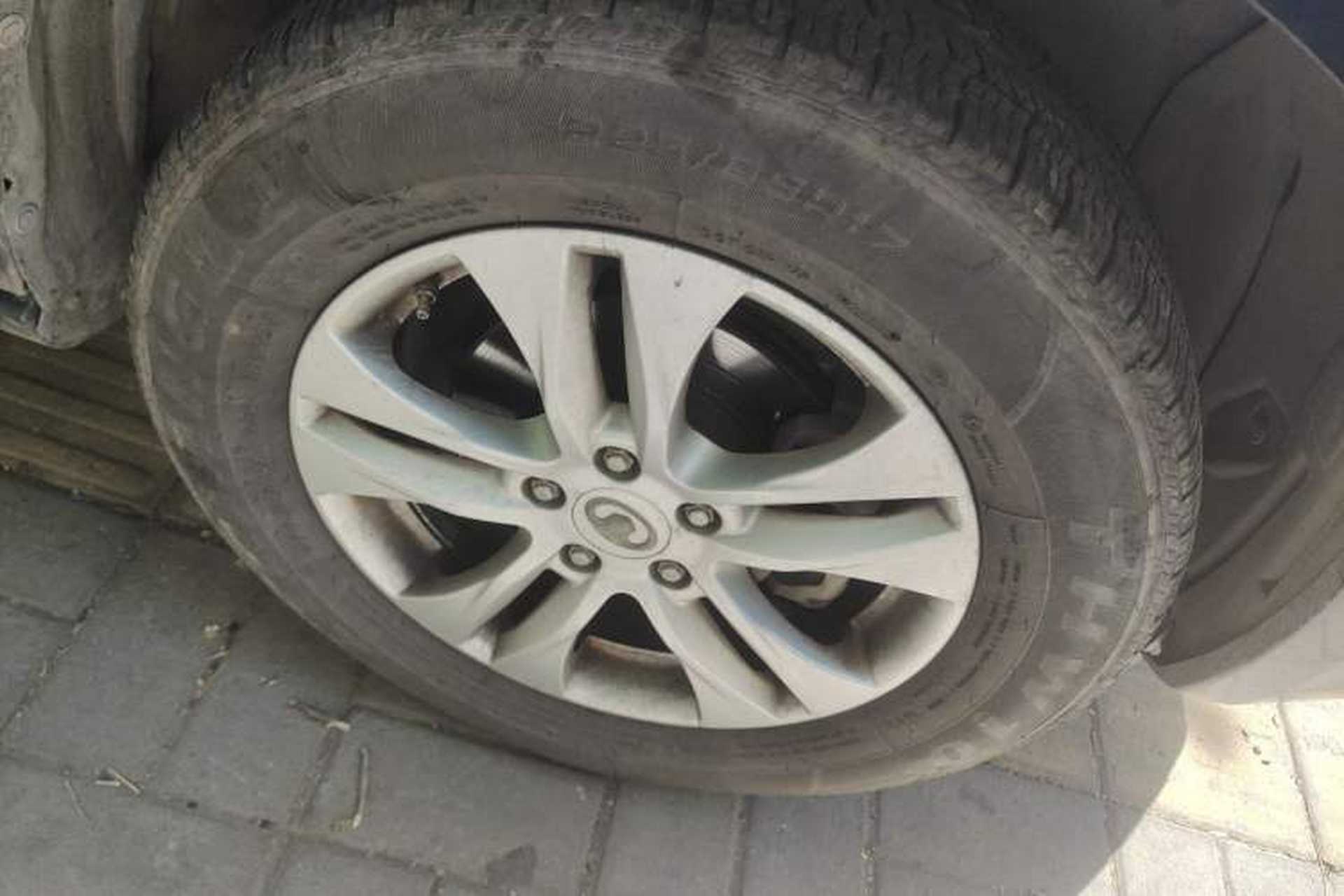 Used Haval H6 2012 1.5T Manual Two-Wheel Drive Prestige Version Right Front Wheel Hub