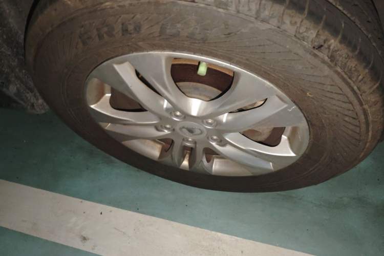 Used Haval H6 2012 2.4L Automatic Two-Wheel Drive Prestige Version Right Front Wheel Hub