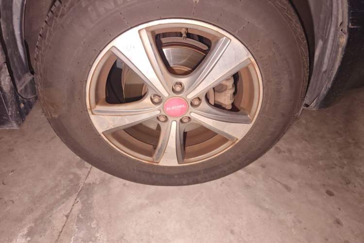 Used Haval H6 2012 1.5T Manual Two-Wheel Drive Urban Version Right Front Wheel Hub