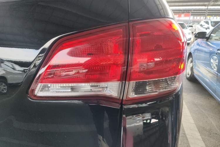 Used Haval H6 2012 1.5T Manual Two-Wheel Drive Prestige Version Right Rear Taillight
