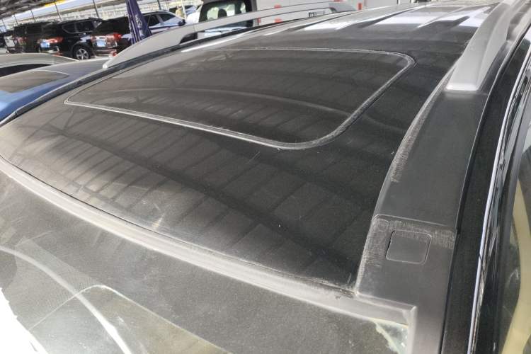 Used Haval H6 2012 1.5T Manual Two-Wheel Drive Prestige Version Roof