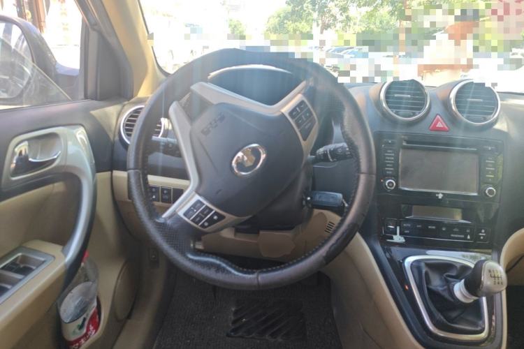 Used Haval H6 2012 1.5T Manual Two-Wheel Drive Prestige Version Steering Wheel