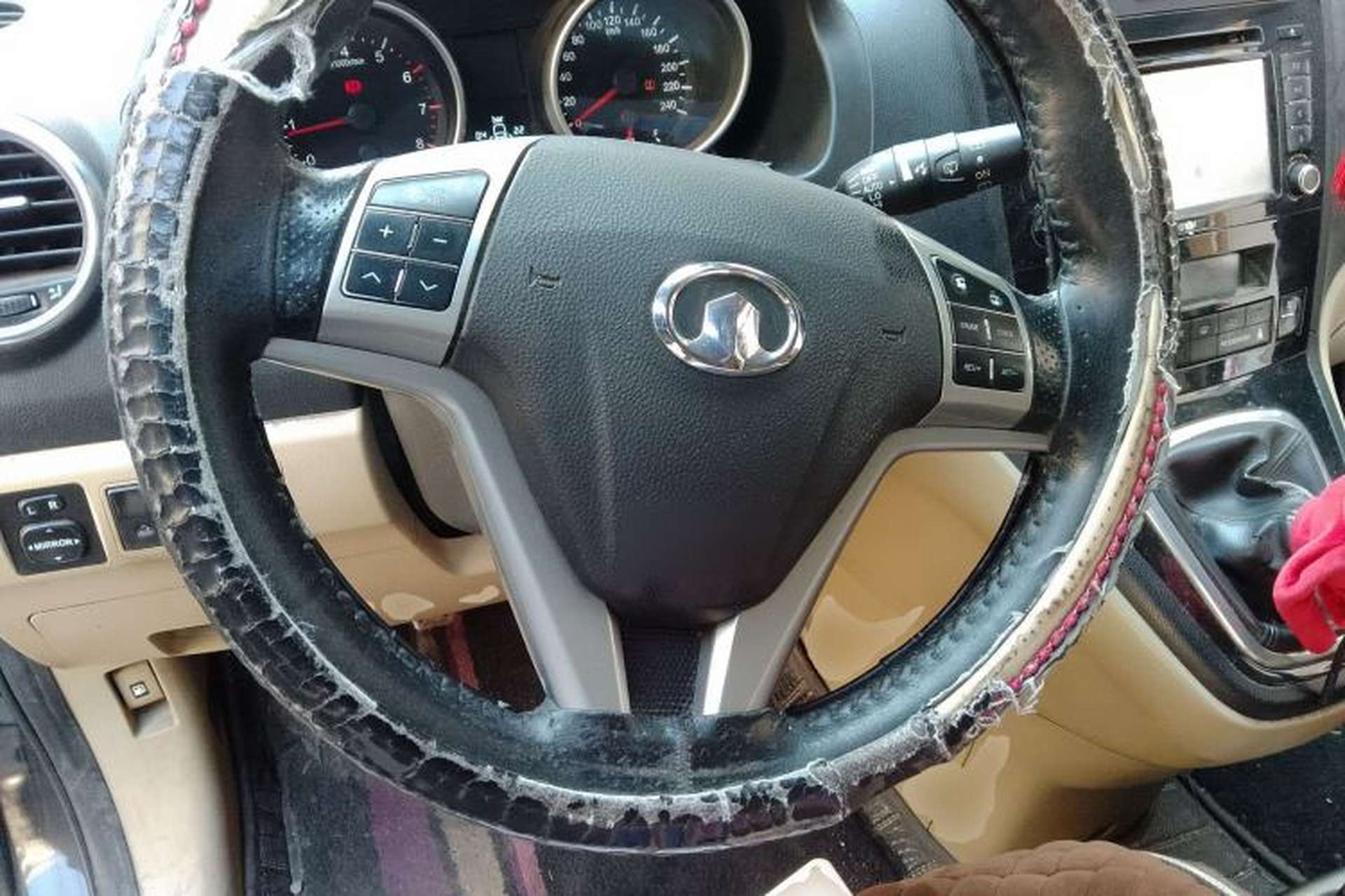 Used Haval H6 2012 1.5T Manual Two-Wheel Drive Urban Version Steering Wheel