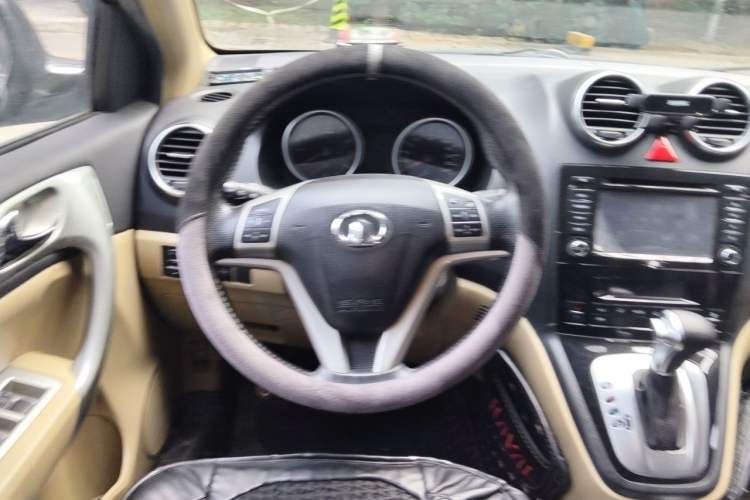 Used Haval H6 2012 2.4L Automatic Two-Wheel Drive Elite Version Steering Wheel