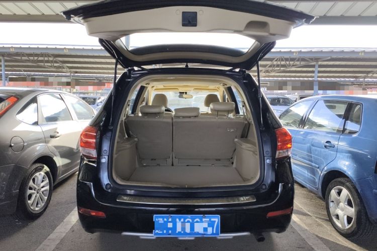 Used Haval H6 2012 1.5T Manual Two-Wheel Drive Prestige Version Trunk