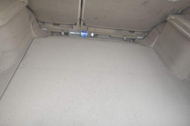 Used Haval H6 2012 1.5T Manual Two-Wheel Drive Prestige Version Trunk