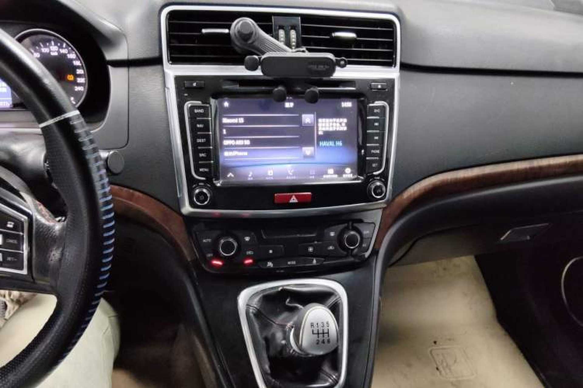 Used Haval H6 2012 1.5T Manual Two-Wheel Drive Prestige Version Audio And AC Panel
