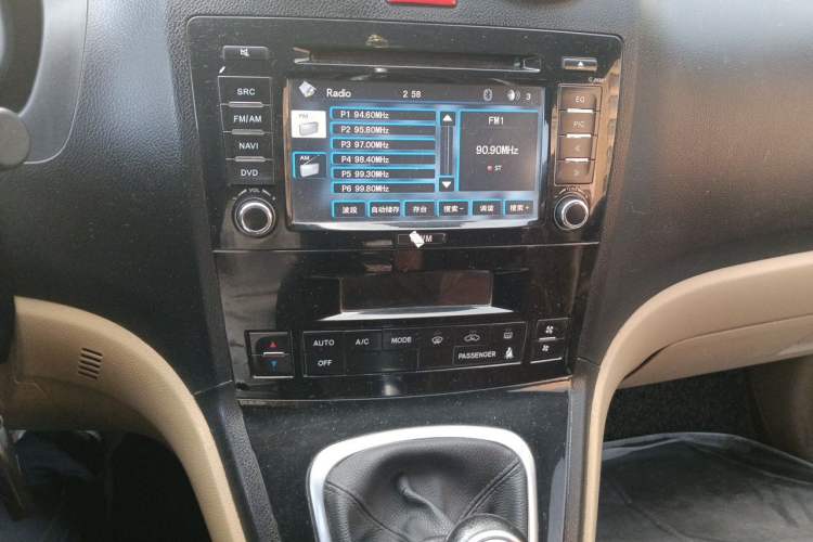 Used Haval H6 2012 1.5T Manual Two-Wheel Drive Prestige Version Audio And AC Panel