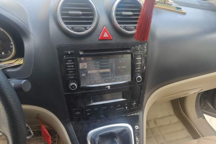 Used Haval H6 2012 1.5T Manual Two-Wheel Drive Prestige Version Audio And AC Panel