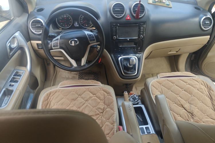 Used Haval H6 2012 1.5T Manual Two-Wheel Drive Prestige Version Center Console