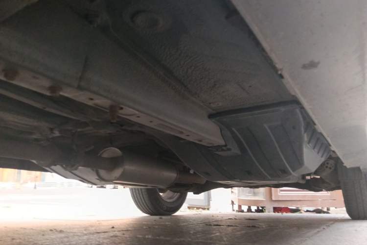 Used Haval H6 2012 1.5T Manual Two-Wheel Drive Prestige Version Chassis Front Left
