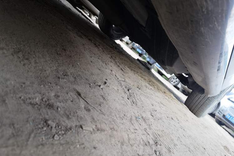 Used Haval H6 2012 1.5T Manual Two-Wheel Drive Prestige Version Chassis Front Left