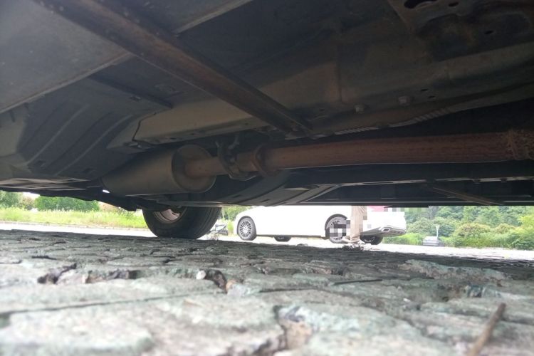 Used Haval H6 2012 1.5T Manual Two-Wheel Drive Elite Model Chassis Front Right