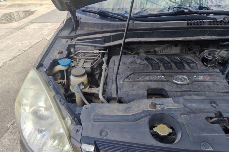 Used Haval H6 2012 1.5T Manual Two-Wheel Drive Elite Model Engine Bay Right